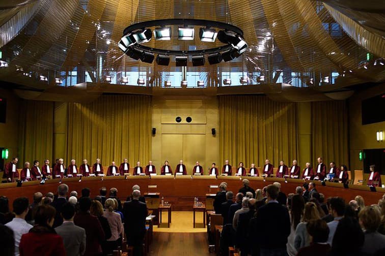 Avrupa Adalet Divanı, Covid sözleşmelerini gizleyen Avrupa Komisyonu'nu kusurlu buldu