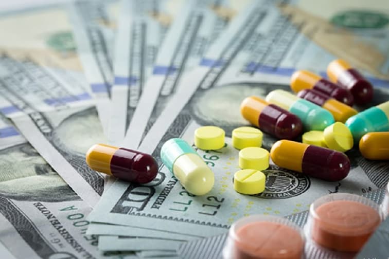 MSF’den ilaç endüstrisine çağrı: “İlaç maliyetlerinde şeffaf olun!”